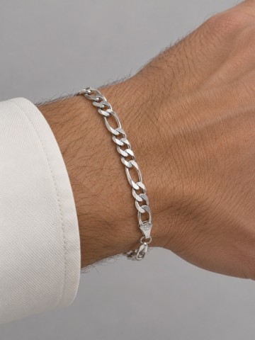 Armband model 16 foto wear wit